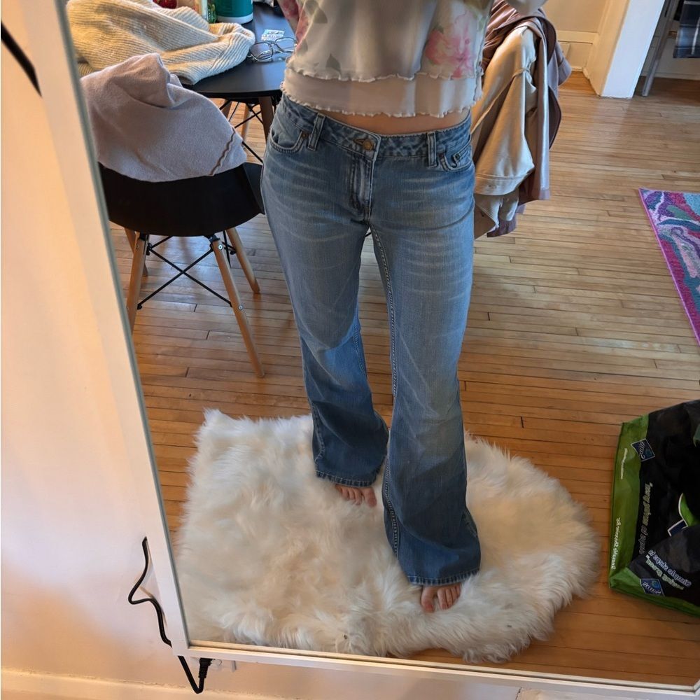 Vintage Y2K Low Waisted  Flare Jeans
